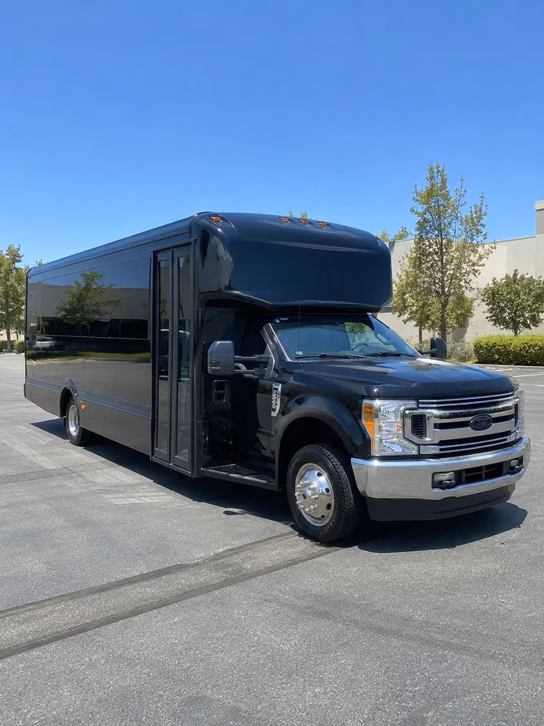 book a party bus to concerts at exchange bank presents at the sonoma county fairgrounds