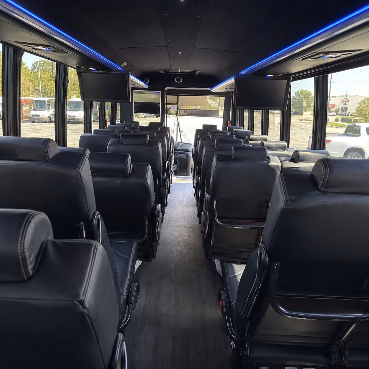 rohnert park 18 passenger minibus rental